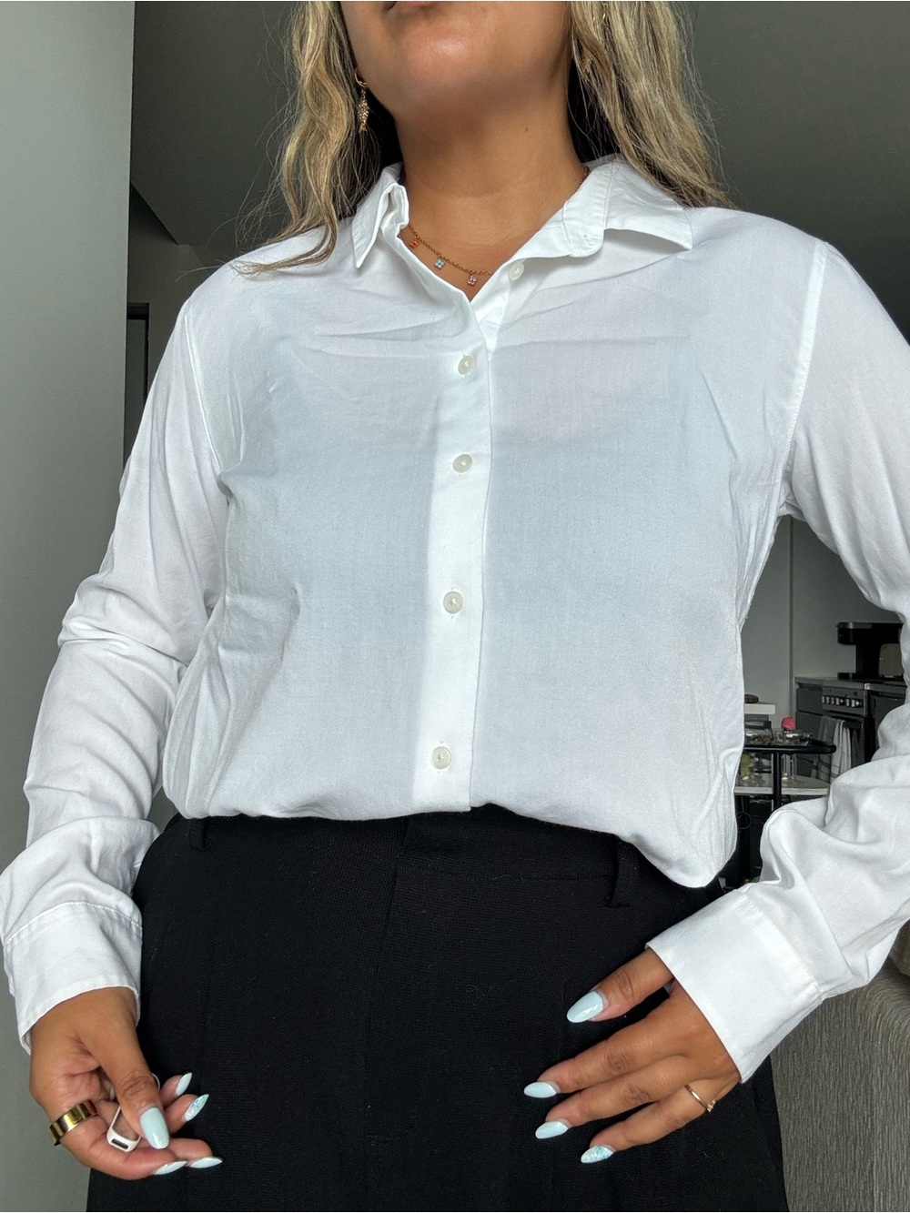 Uniqlo White Long-Sleeve Button-Down Shirt